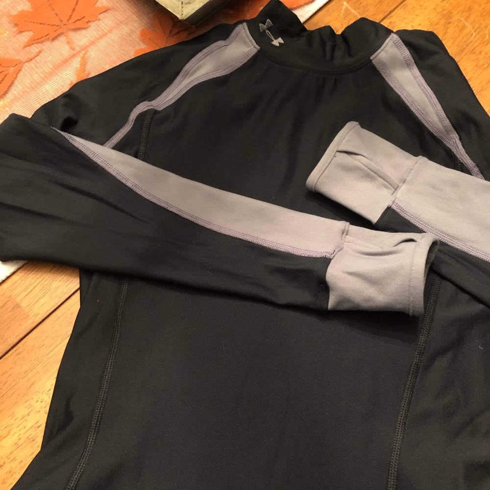 Under Armour Long Sleeve Too